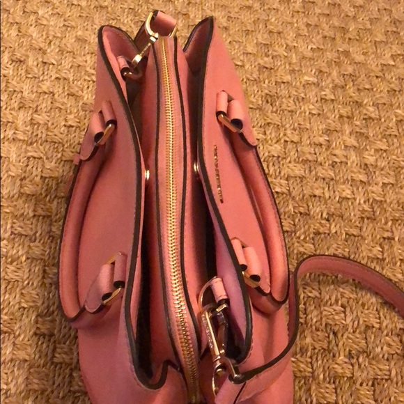 MICHAEL Michael Kors Savannah Medium Saffiano Bag - Picture 7 of 8